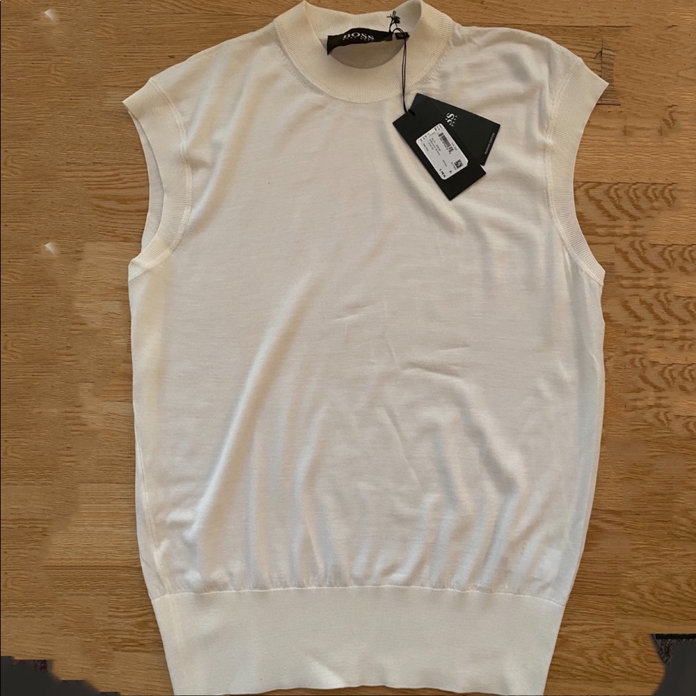 Hugo boss sleeveless knit shirt